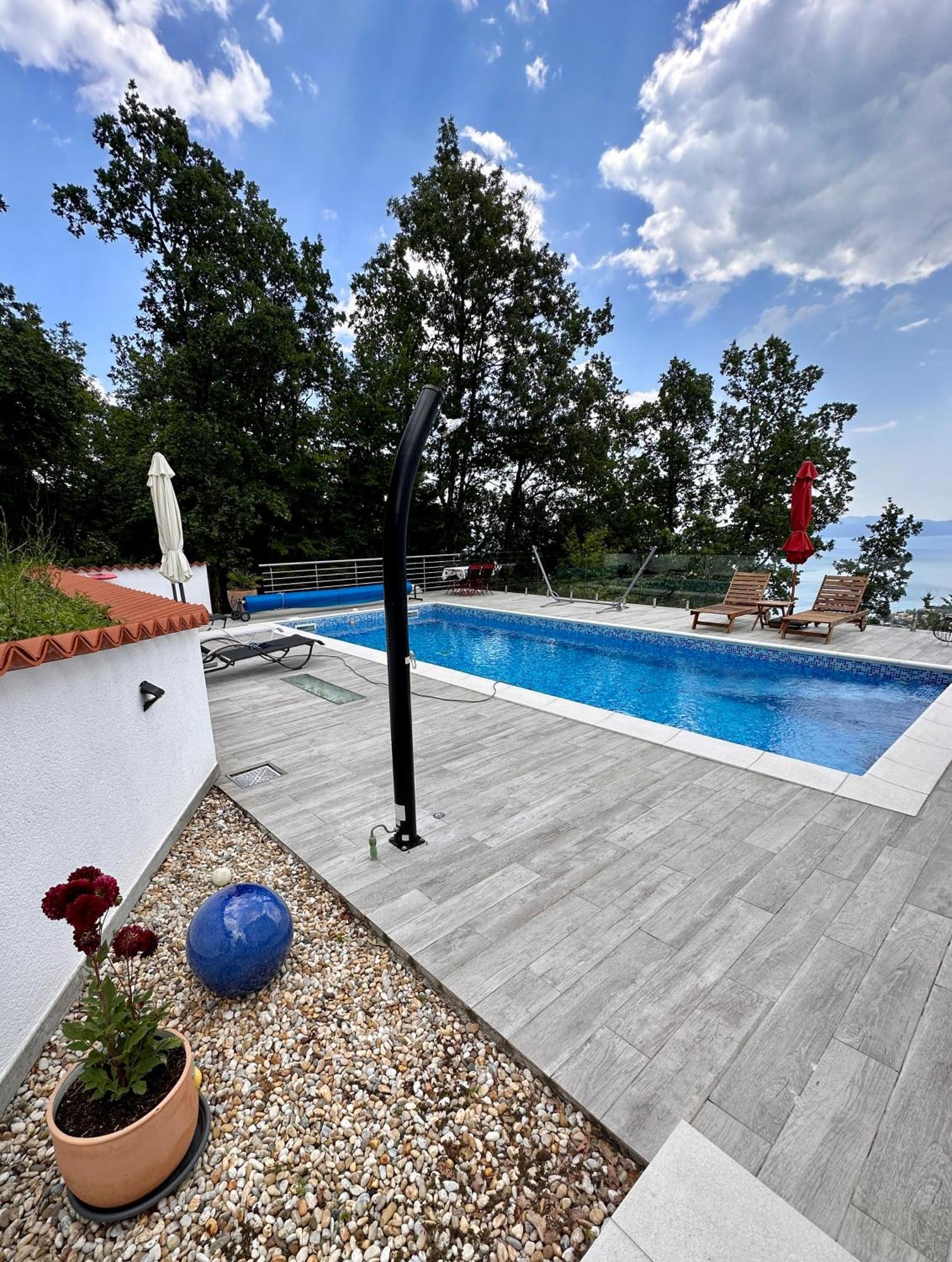 Dreamtime - One Badroom And 1 Livingroom Apartment Veprinac Εξωτερικό φωτογραφία